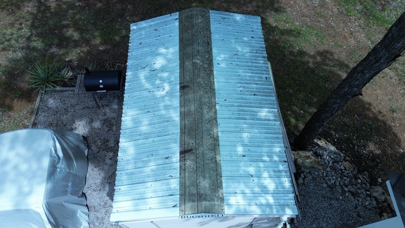Metal roof before cleaning